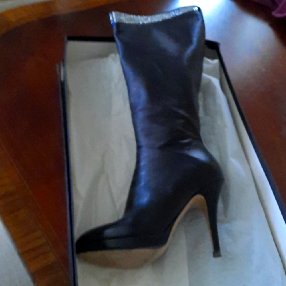 High end leather boots with rhinstones